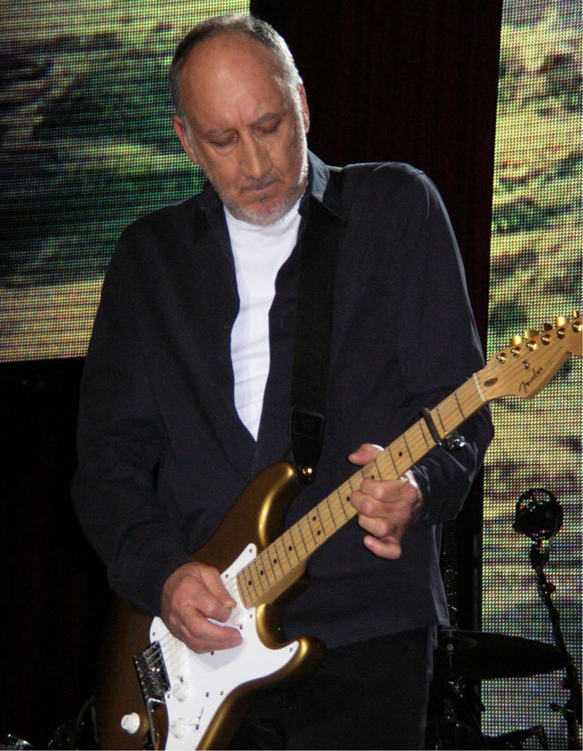 Pete with gold Fender
