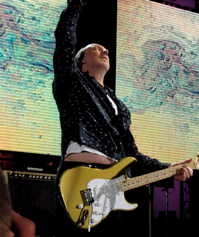 Pete with gold Fender