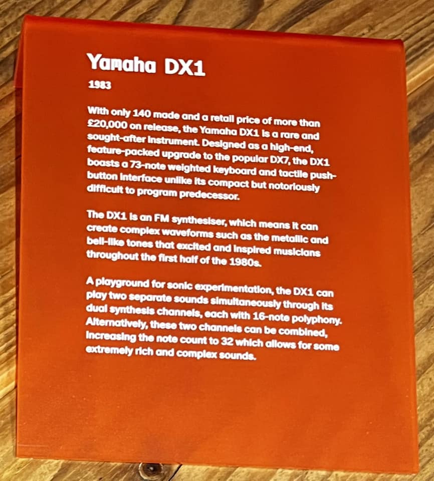 Yahama DX1